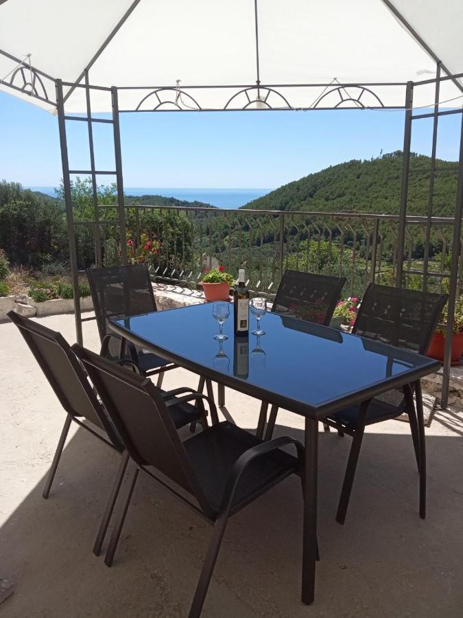 Holiday Apartments Maslina Paho Babino Polje Buitenkant foto