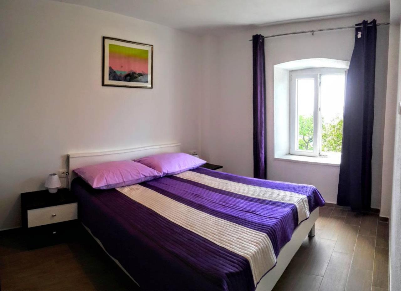 Holiday Apartments Maslina Paho Babino Polje Buitenkant foto
